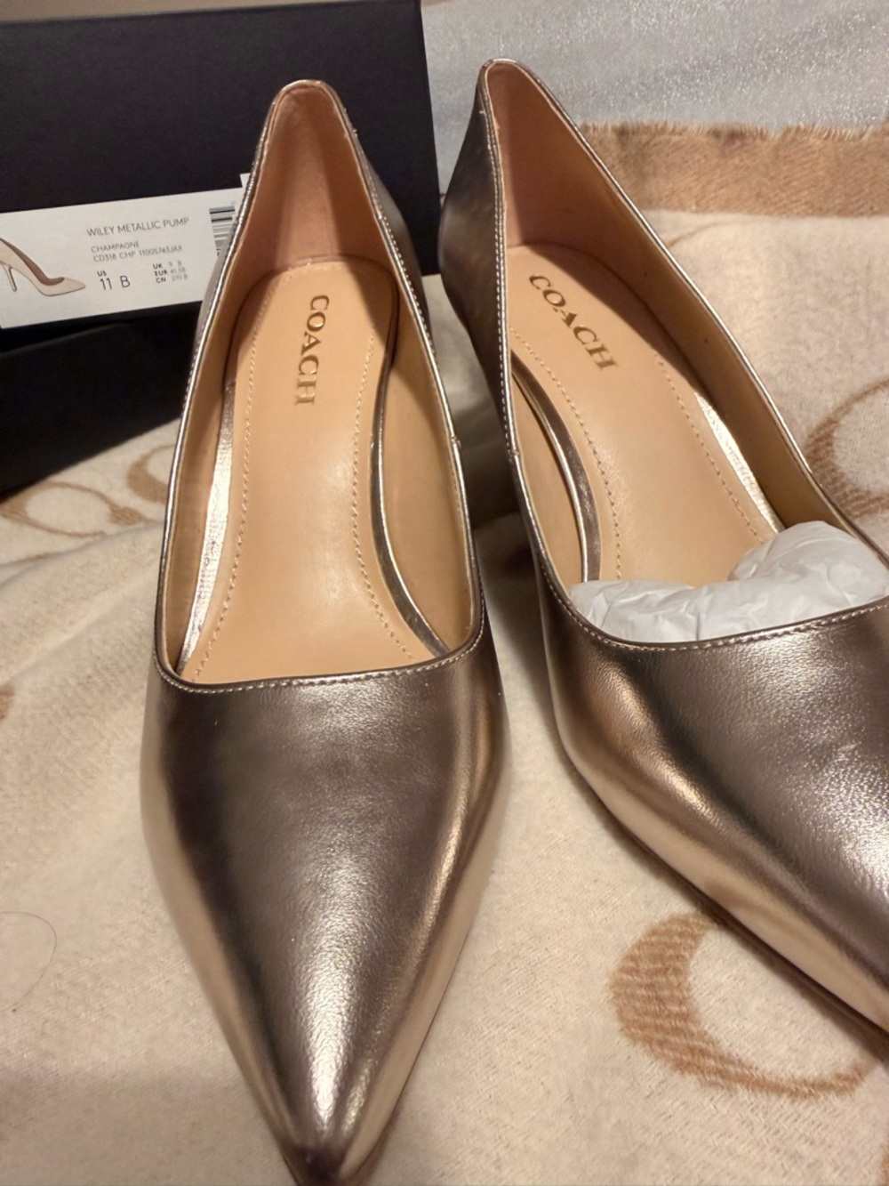 COACH SIZE 11 WILEY Metallic Pointed-Toe Pumps NEVER WORN Approx 3 to 3.5 inches - Picture 6 of 11